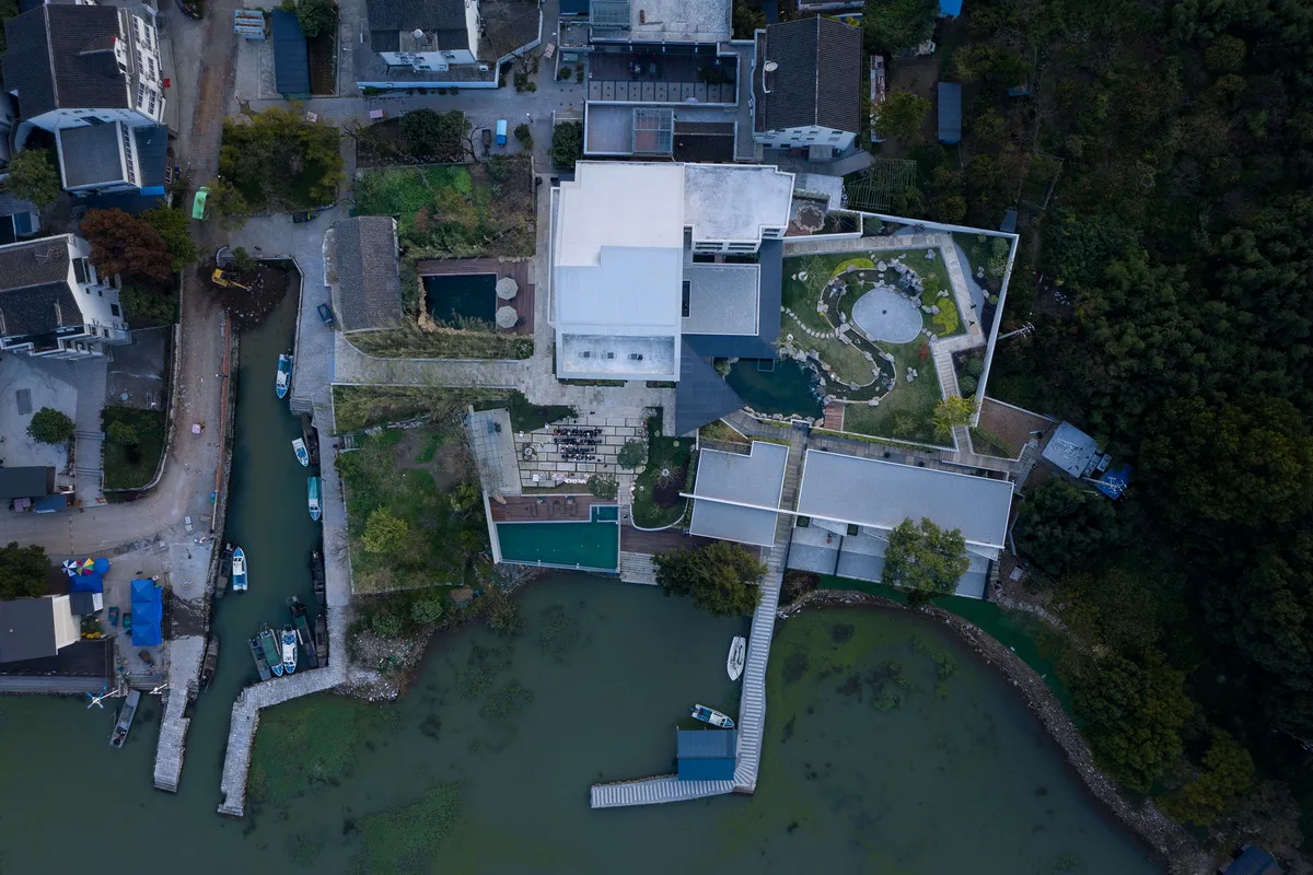 BIM Architecture | Low Habitat and Remote Living - Living through Yunshan Mountain in Suzhou the Taihu Lake Sanshan Island Reconstruction/Kekong Architecture Design Studio