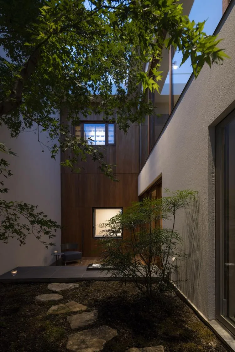 BIM Architecture | Tokyo Sky Cave Residence: A Tranquil Natural Residence/IKAWAYA Architects