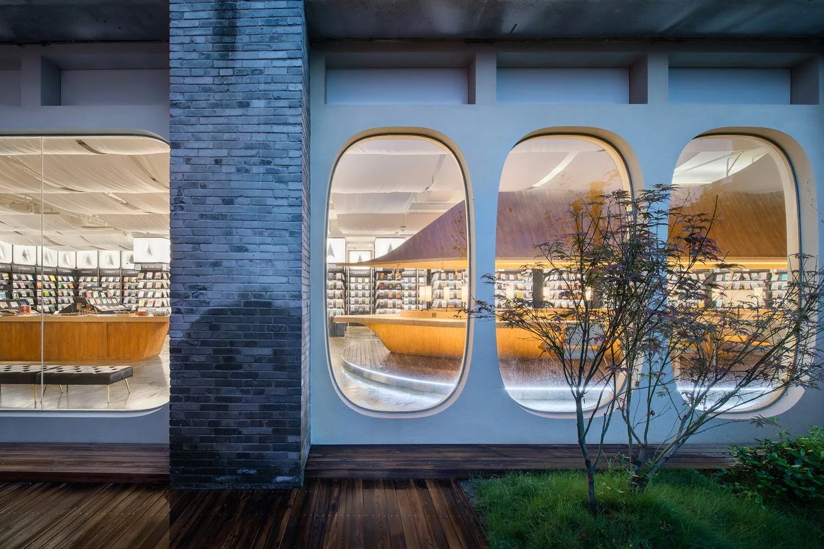 BIM Architecture | Gutenberg Xinghan Bookstore: Creating Scene Space/Untamed Architecture