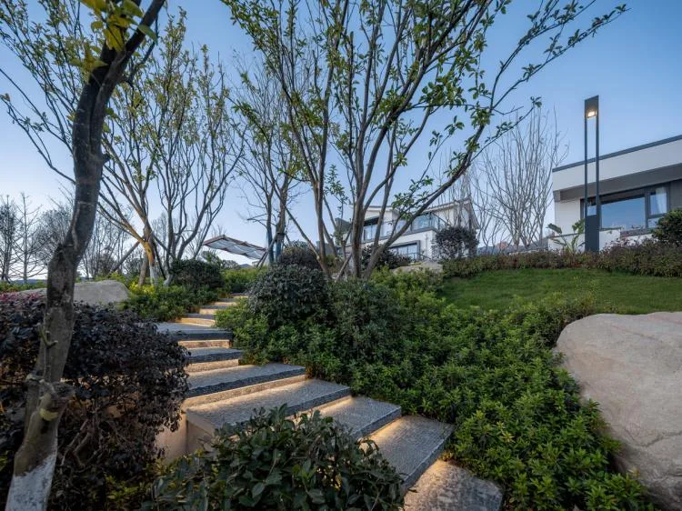 BIM Architecture | Landscape Design of Dali's Small Courtyard Central Living Experience Center/MANG Grid Landscape