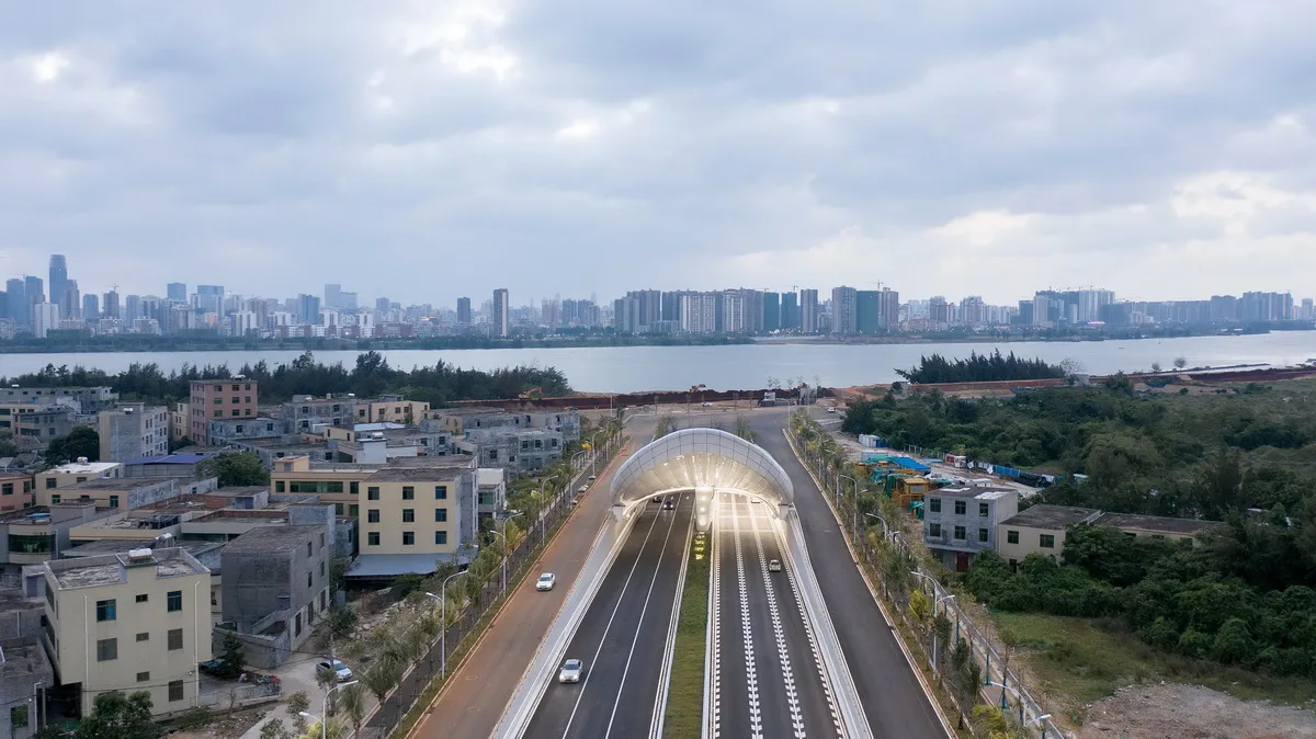BIM Architecture | Haikou Civilization East Tunnel Light Transition Design: Elegant and Pure White Shell/Panda China
