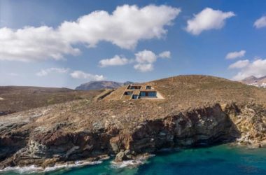 BIM Architecture: Innovative Underground 'Cave' Homes by Mold Architects in Greece-BIM WORLD