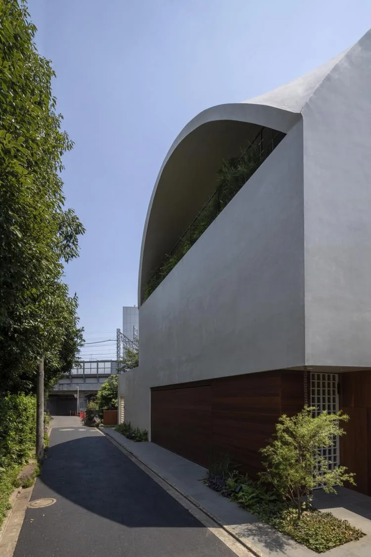 BIM Architecture | Tokyo Sky Cave Residence: A Tranquil Natural Residence/IKAWAYA Architects