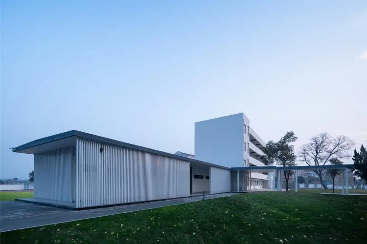 BIM Architecture | Rural Revitalization: Renovation of Township Middle Schools - Planning and Design of Xinrui Guhe Middle School in Quanjiao County/Shanghai Sixu Architecture