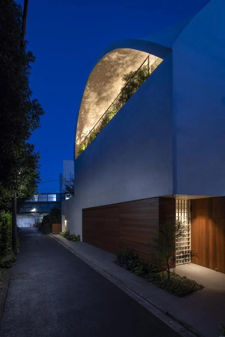 BIM Architecture | Tokyo Sky Cave Residence: A Tranquil Natural Residence/IKAWAYA Architects
