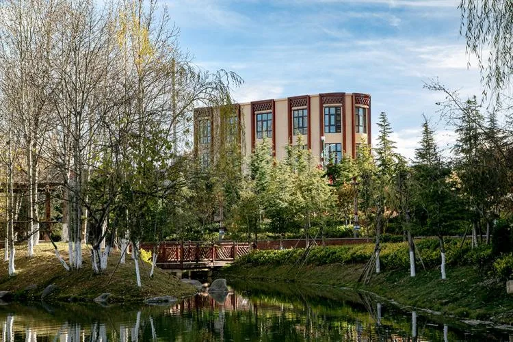 BIM Architecture | Kalakar Tibetan Food Culture Center, Shangri La/Pingjie Design