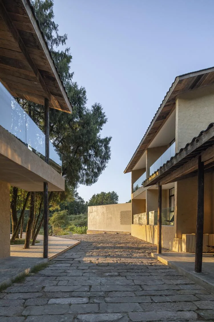 BIM Architecture | Livable and Tourable, Between Half Mountain and Rice Fields: Architectural Design of Bagu Su Ji in Dianjiang, Chongqing/Sanwen Architecture
