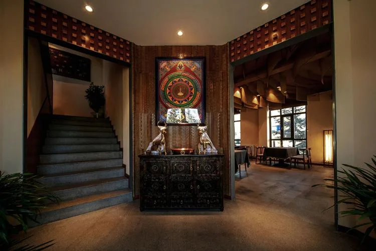 BIM Architecture | Kalakar Tibetan Food Culture Center, Shangri La/Pingjie Design