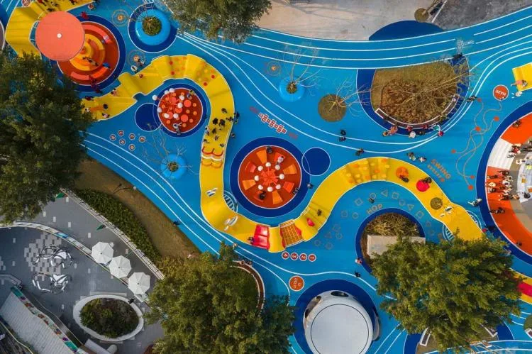 BIM Architecture | Golden Horse Wizard of Oz, a New Type of Public Space "City Toy"/Baizhu Design
