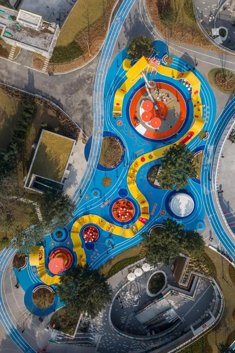 BIM Architecture | Golden Horse Wizard of Oz, a New Type of Public Space "City Toy"/Baizhu Design