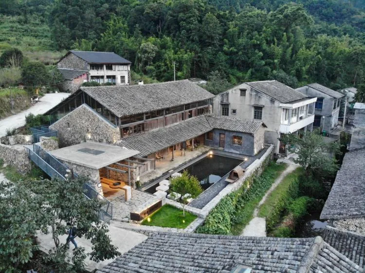 BIM Architecture | Xiao'ao Zhongtong Cultural Station: Living leisurely in a quaint village/Designing for all living beings