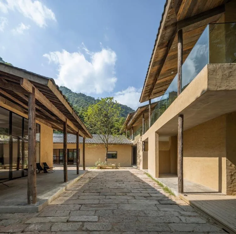 BIM Architecture | Livable and Tourable, Between Half Mountain and Rice Fields: Architectural Design of Bagu Su Ji in Dianjiang, Chongqing/Sanwen Architecture