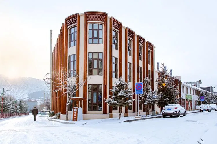 BIM Architecture | Kalakar Tibetan Food Culture Center, Shangri La/Pingjie Design