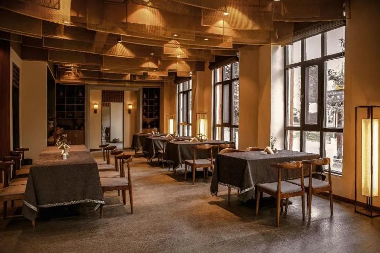 BIM Architecture | Kalakar Tibetan Food Culture Center, Shangri La/Pingjie Design