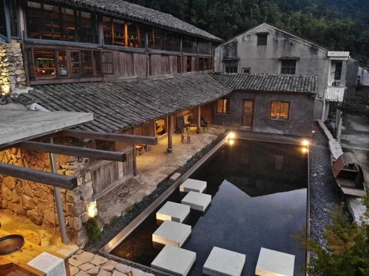 BIM Architecture | Xiao'ao Zhongtong Cultural Station: Living leisurely in a quaint village/Designing for all living beings