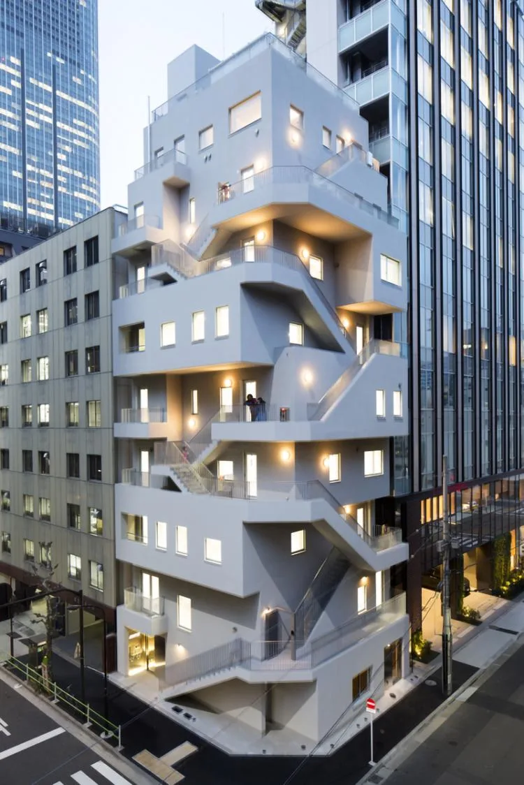 BIM Architecture | Arakawa Building, a residential and office building with overlapping staircases in a pure 'concave' shape/daily construction design