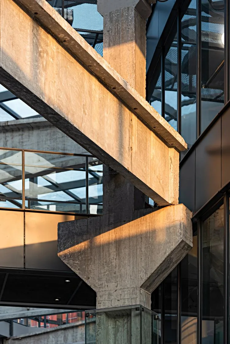 BIM Architecture | Old Factory Turning into New Garden - Zhongguancun Digital Innovation Industry Base/QUCESS Stone Cleaning Design