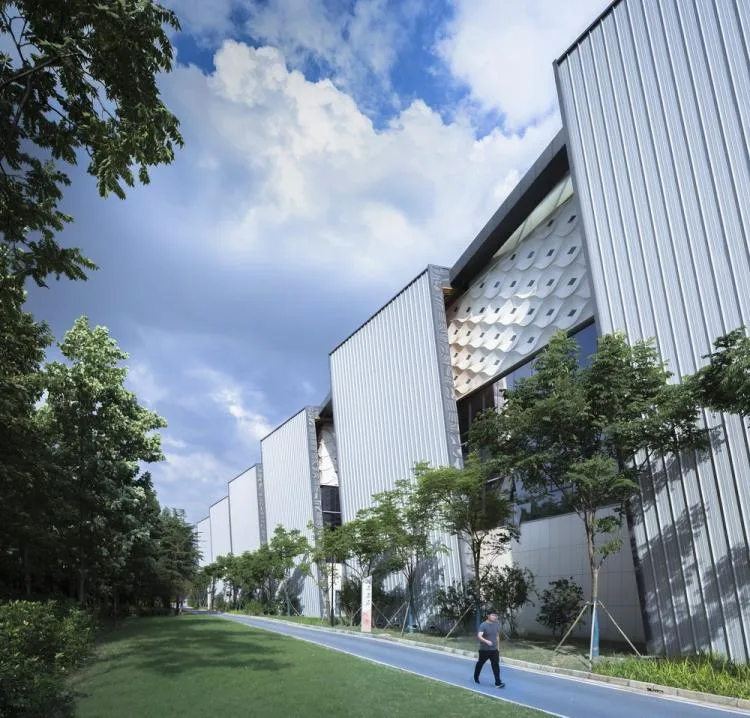 BIM Architecture | Huqiu Mountain, North of New City: Jinchang New City Sports Center/Zhongheng Design Group