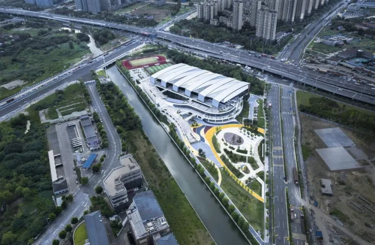 BIM Architecture | Huqiu Mountain, North of New City: Jinchang New City Sports Center/Zhongheng Design Group