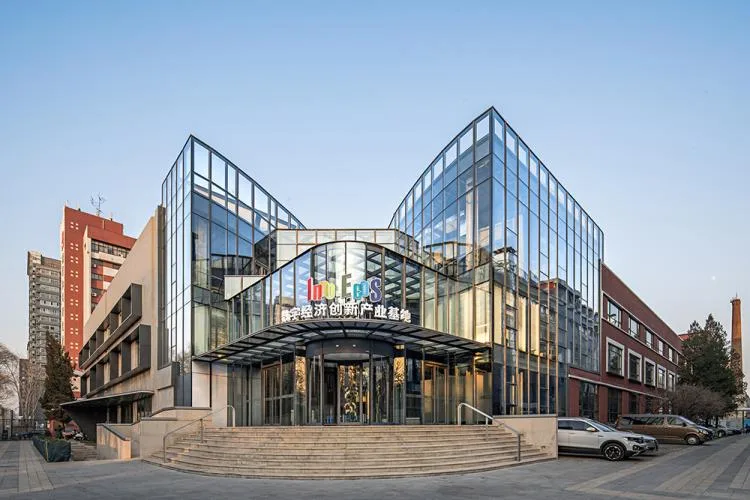 BIM Architecture | Old Factory Turning into New Garden - Zhongguancun Digital Innovation Industry Base/QUCESS Stone Cleaning Design