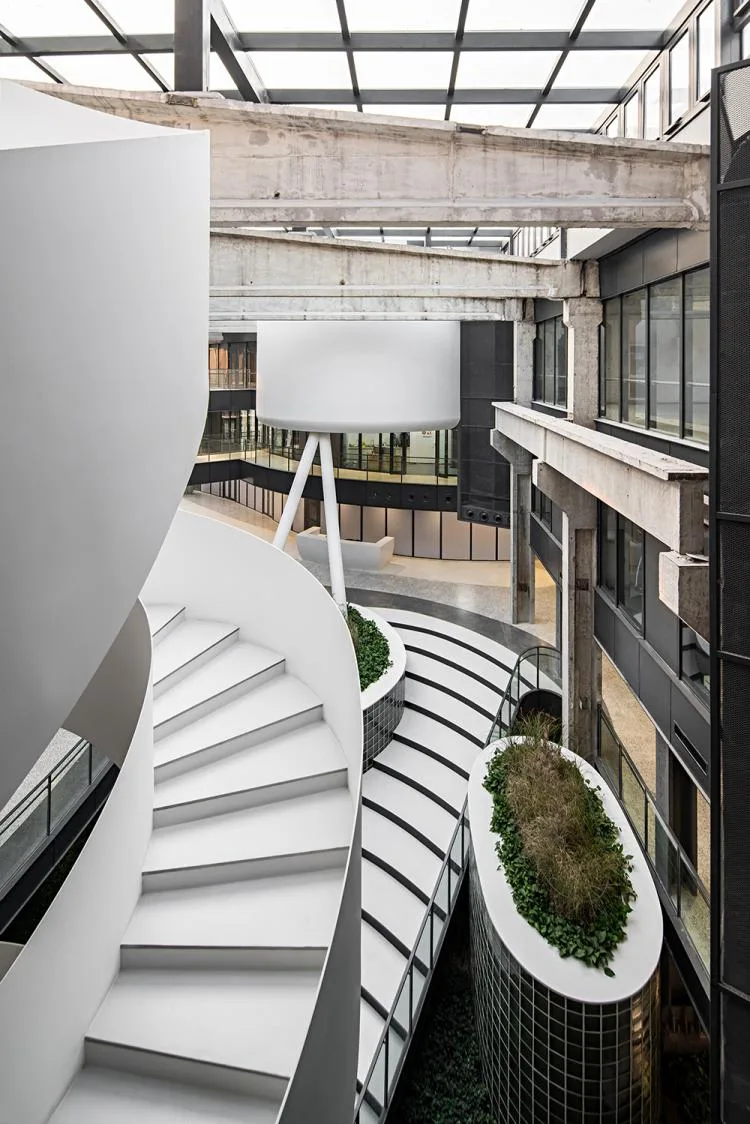 BIM Architecture | Old Factory Turning into New Garden - Zhongguancun Digital Innovation Industry Base/QUCESS Stone Cleaning Design
