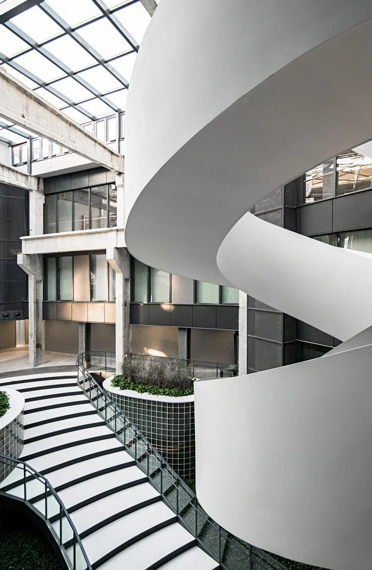 BIM Architecture | Old Factory Turning into New Garden - Zhongguancun Digital Innovation Industry Base/QUCESS Stone Cleaning Design