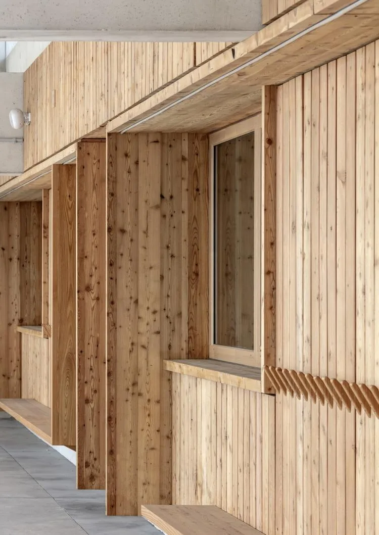 BIM Architecture | Antoine de Ruffi, Marseille Mineral Primary School, with a sculptural exterior that hides warmth and comfort beneath