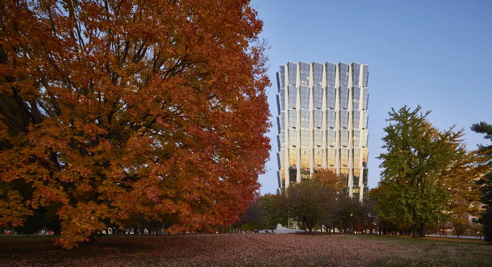 BIM Architecture | 'Sea Cucumber' Apartment Building: 100 King's Boulevard/Studio Gang