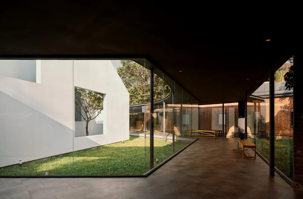 BIM Architecture | Reconstruction of Triad Courtyard/CYS.ASDO