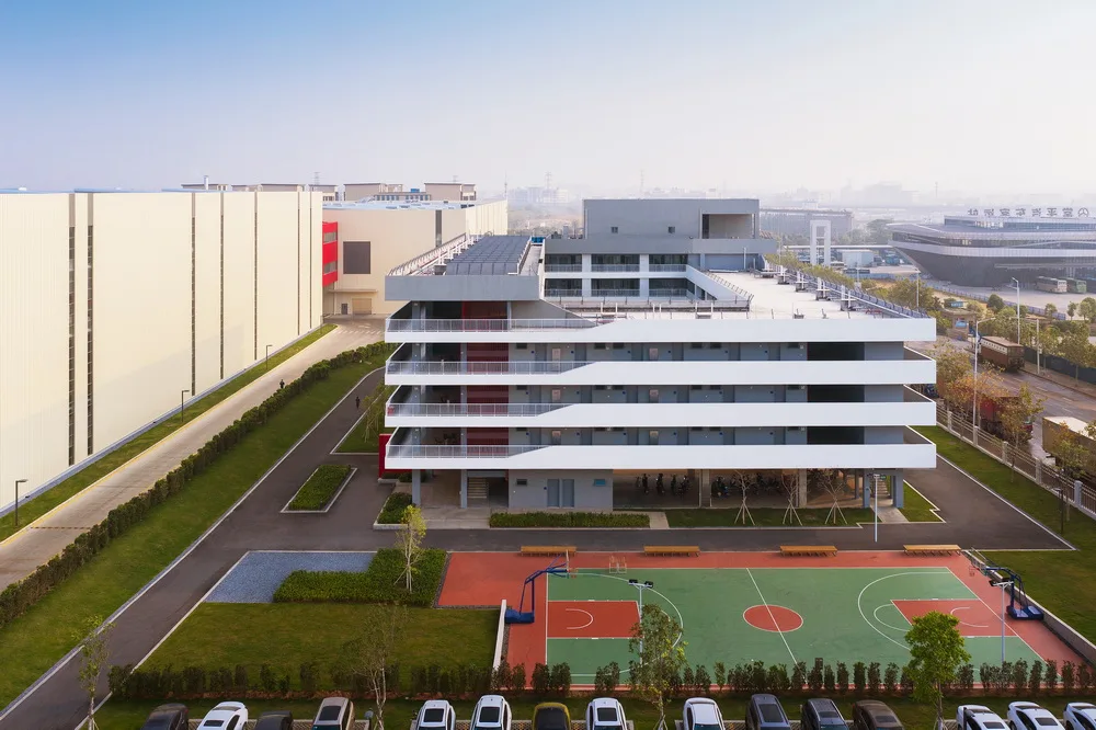 BIM architecture | Ordering soda is as simple as that! Vita Food and Beverage Production Center/ZZT Industrial Building