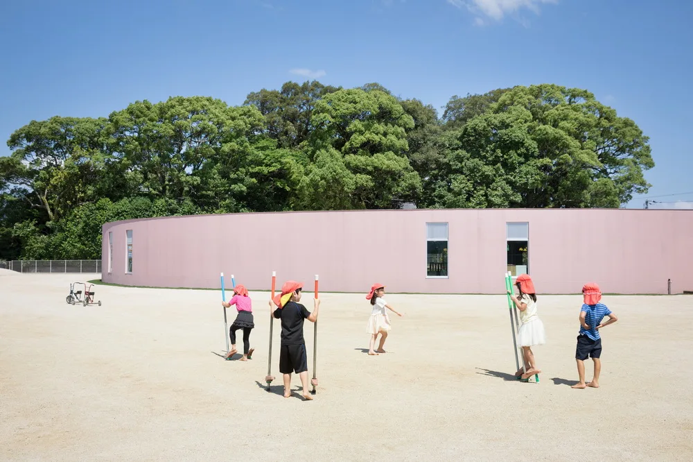 BIM architecture | Squeeze a cream for children to go to school! /RFA+CFA