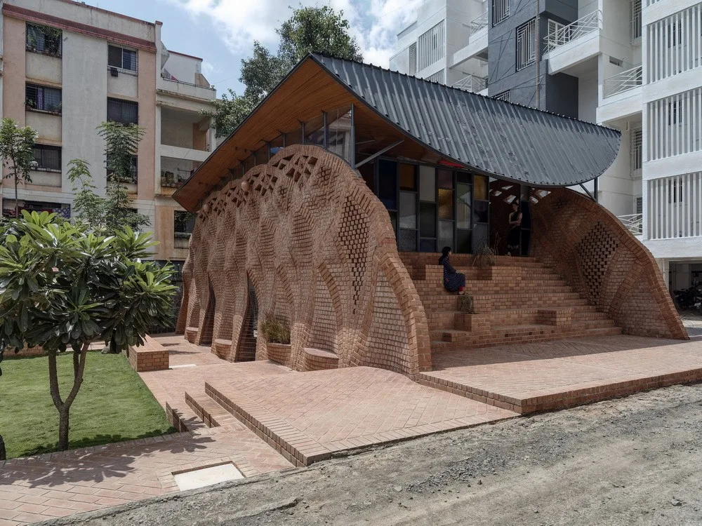 BIM Architecture | Red Oasis in Reinforced Cement/PMA Madhushhala