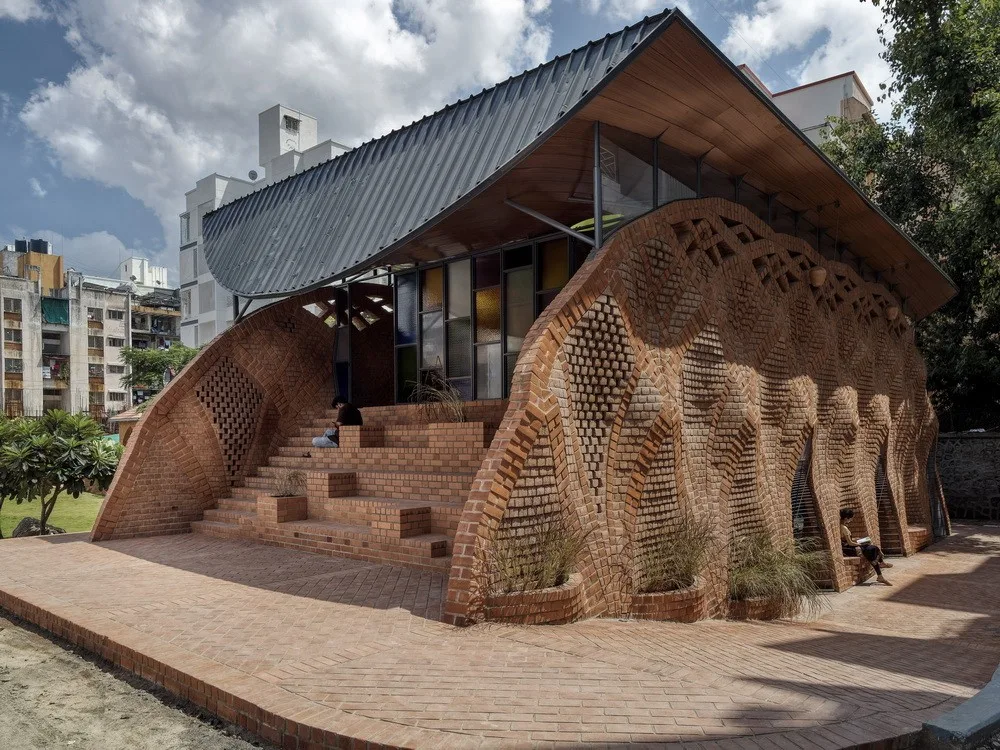 BIM Architecture | Red Oasis in Reinforced Cement/PMA Madhushhala