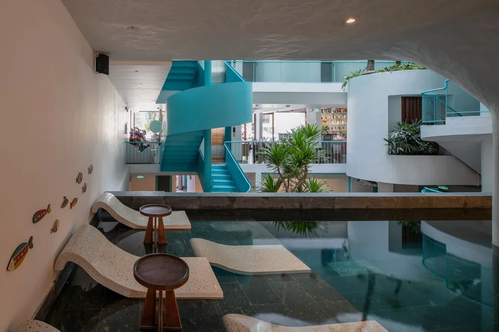 BIM Architecture | If the building is a wave: Le Bouton Hotel/D1 Architectural Studio