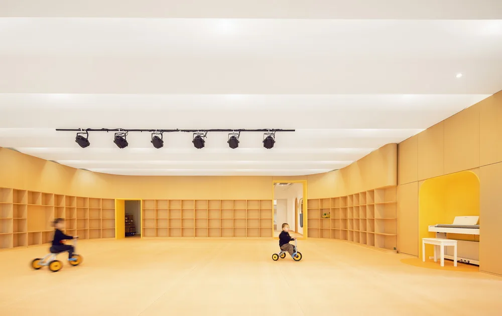 BIM Architecture | A Well Tempered Kindergarten Space: Moy Education Center/TOPOS DESIGN