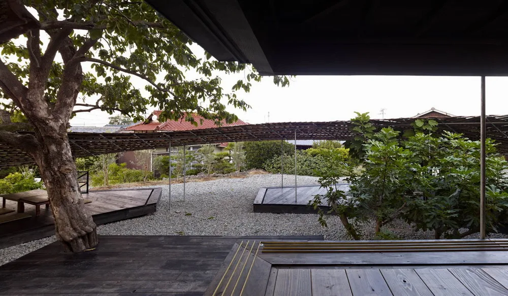 BIM Architecture | Art Restaurant Transformed from Abandoned Houses/Atelier Ryo Abe Works
