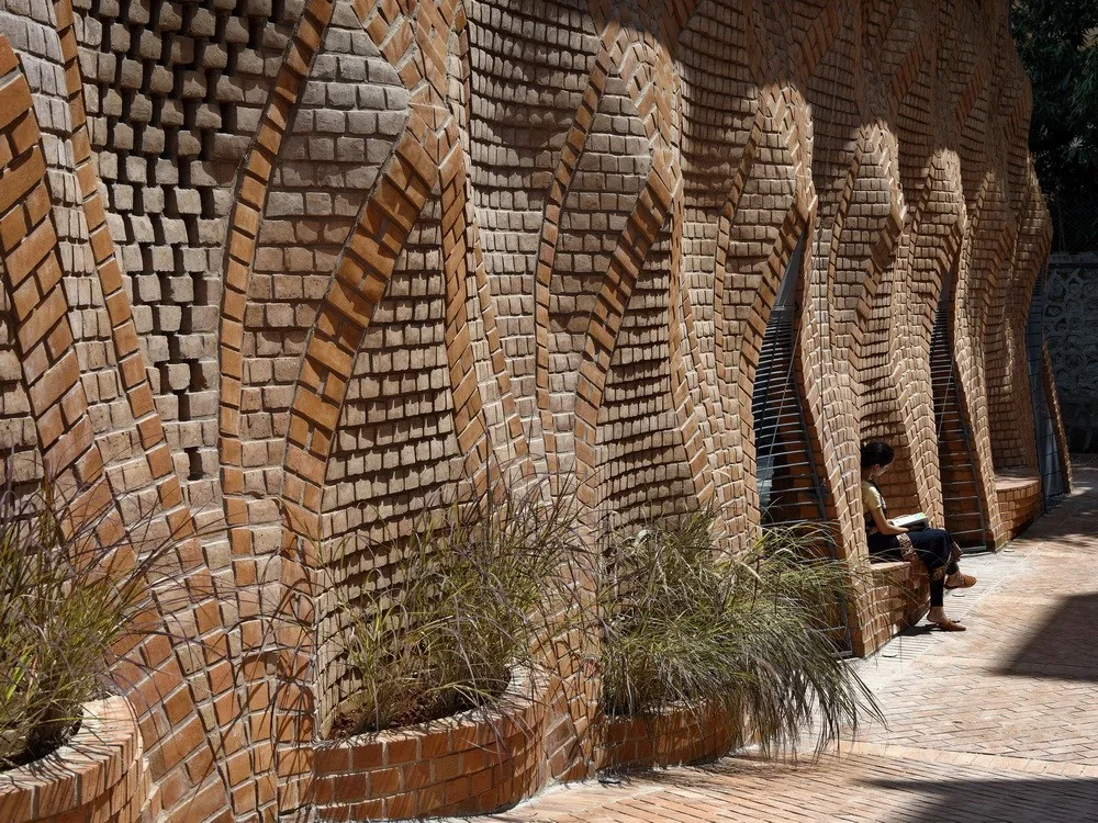 BIM Architecture | Red Oasis in Reinforced Cement/PMA Madhushhala