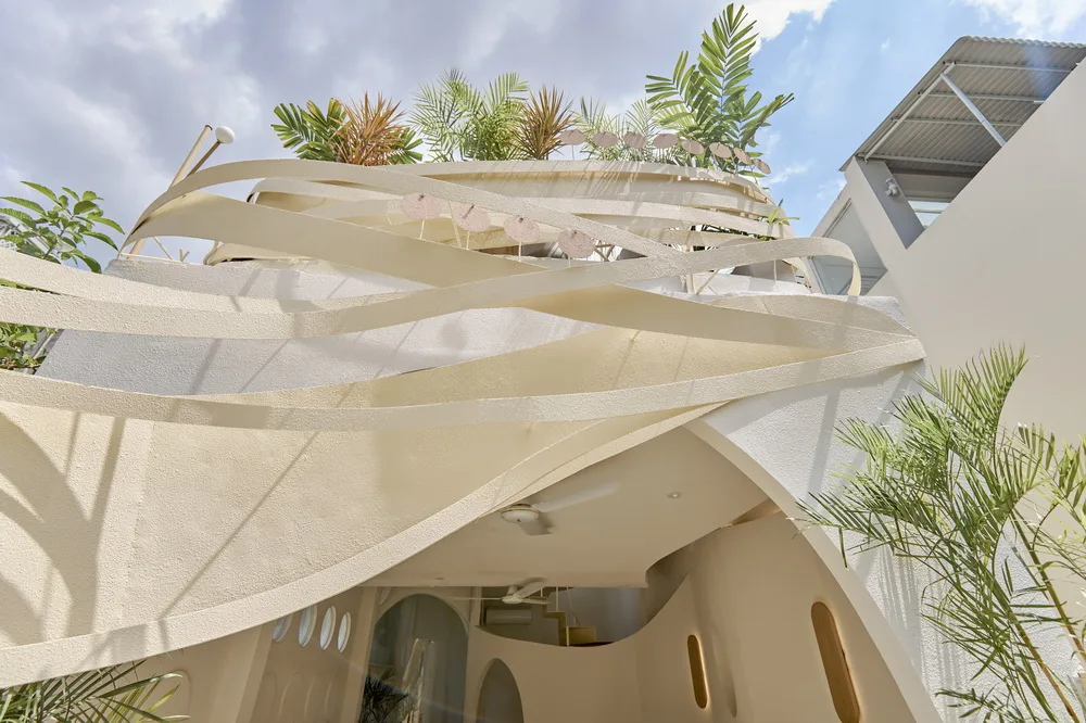 BIM Architecture | Vietnam Bird's Nest Cafe/Red5 studio+Ben Decor