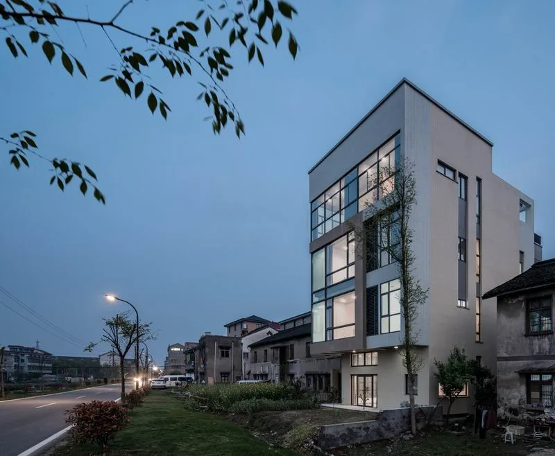 BIM Architecture | Forbes listed architect creates 400 square meter 'terraced house' with 700000 RMB/Toyoma Architects