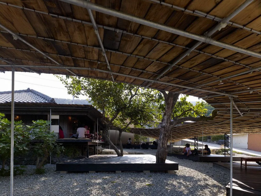 BIM Architecture | Art Restaurant Transformed from Abandoned Houses/Atelier Ryo Abe Works