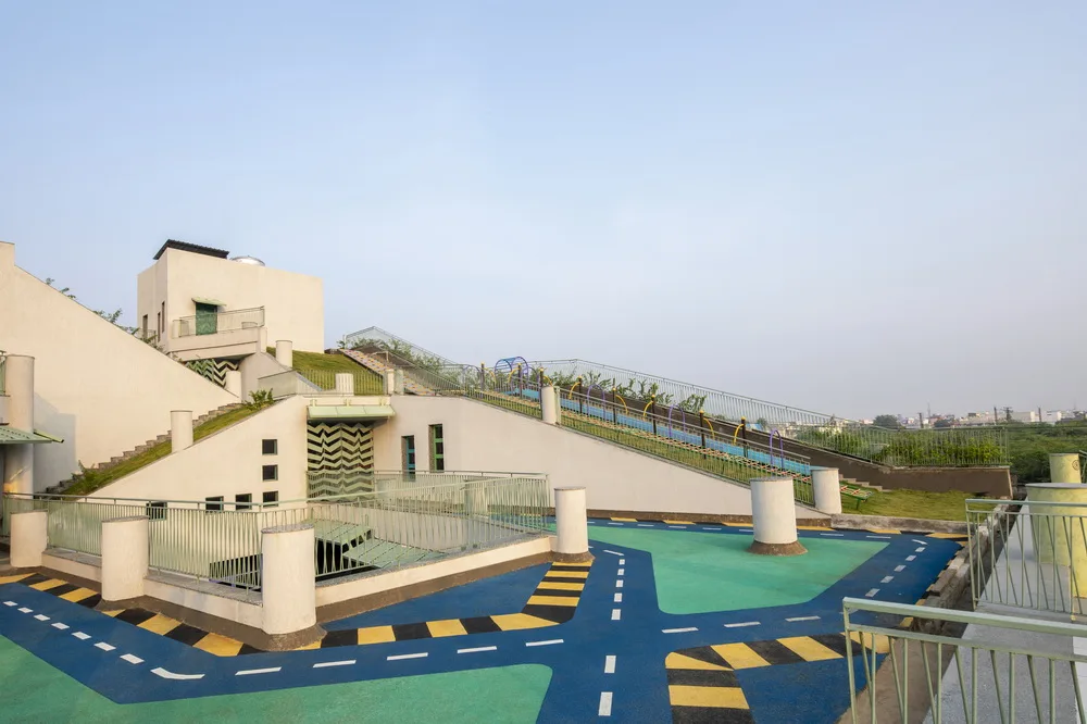 BIM Architecture | Inspired by the triangular cheese in cartoons! /SferaBlu Architects