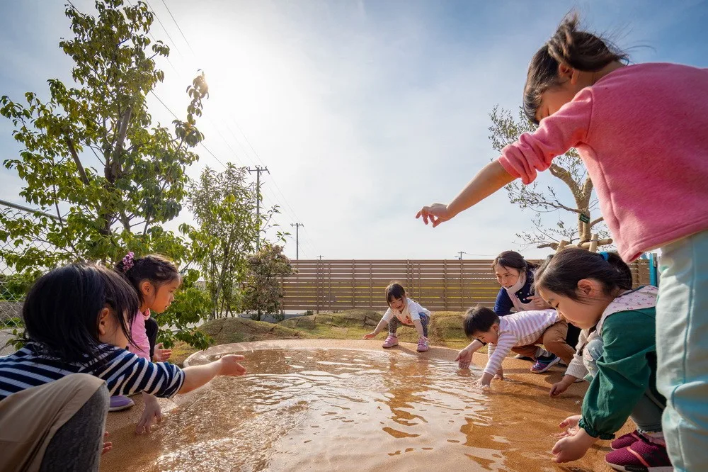 BIM architecture | Walk, crawl, bounce and jump! /teamLab Architects