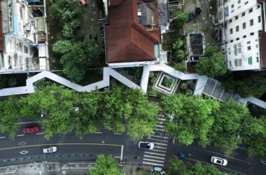 BIM Architecture: Multi-Corridor Fence Design Adjacent to Ziyunzhai Residential Building-BIM WORLD