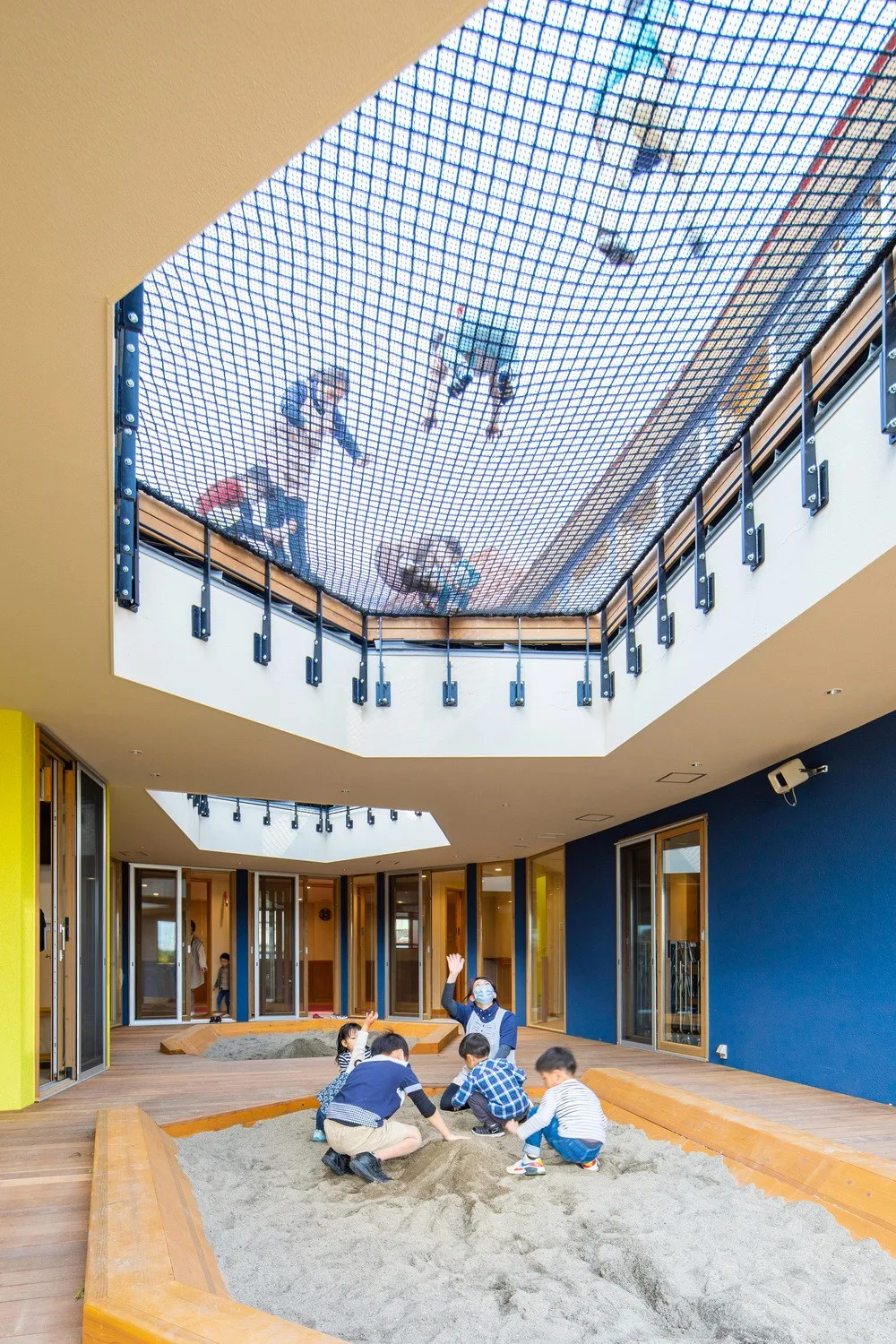BIM architecture | Walk, crawl, bounce and jump! /teamLab Architects