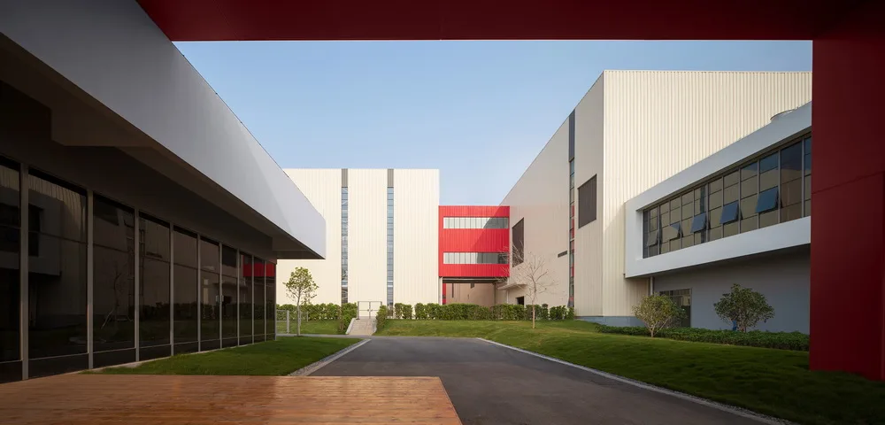 BIM architecture | Ordering soda is as simple as that! Vita Food and Beverage Production Center/ZZT Industrial Building