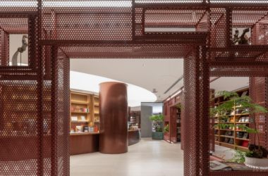 BIM Architecture: Concealing Dayou and Xiaoyou Mountains in Januville’s Red Street | Utopia Lab · Yu Ting-BIM WORLD