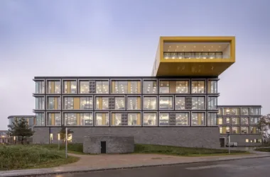 BIM in Architecture: How Architects Use LEGO to Design the LEGO Office Park by C.F. Møller-BIM WORLD