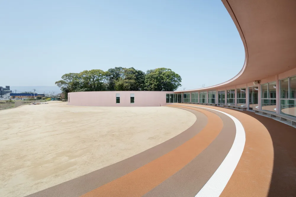 BIM architecture | Squeeze a cream for children to go to school! /RFA+CFA