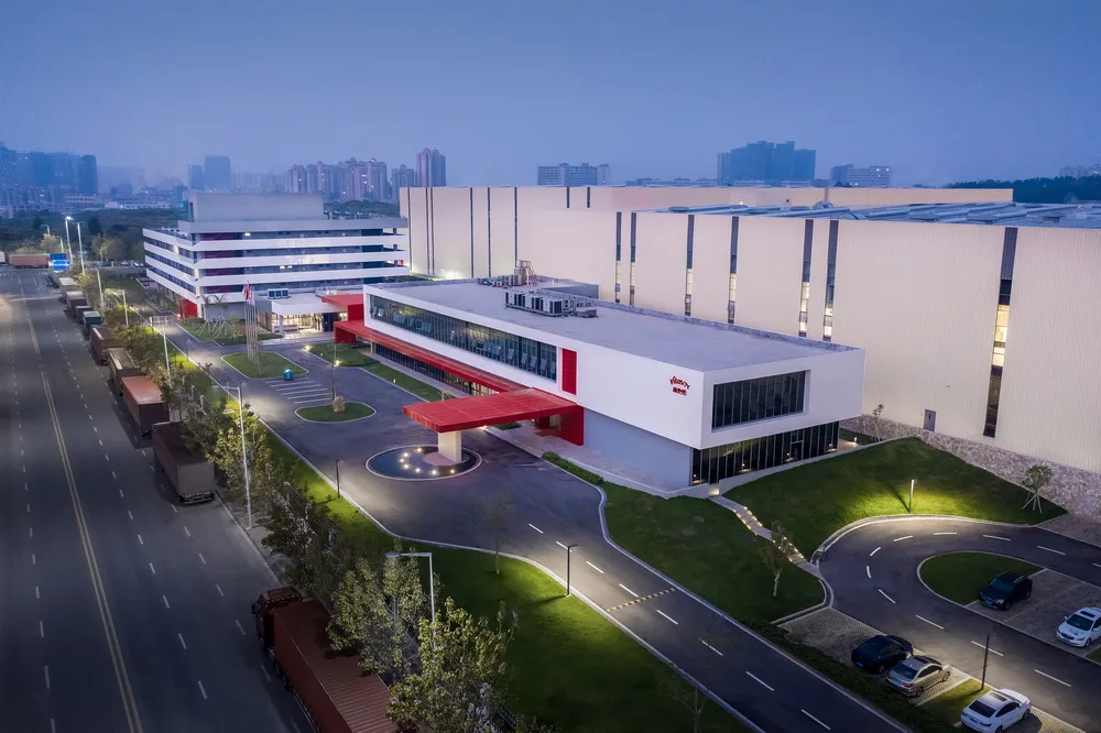 BIM architecture | Ordering soda is as simple as that! Vita Food and Beverage Production Center/ZZT Industrial Building