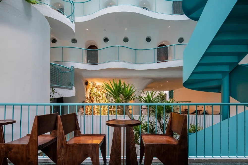 BIM Architecture | If the building is a wave: Le Bouton Hotel/D1 Architectural Studio